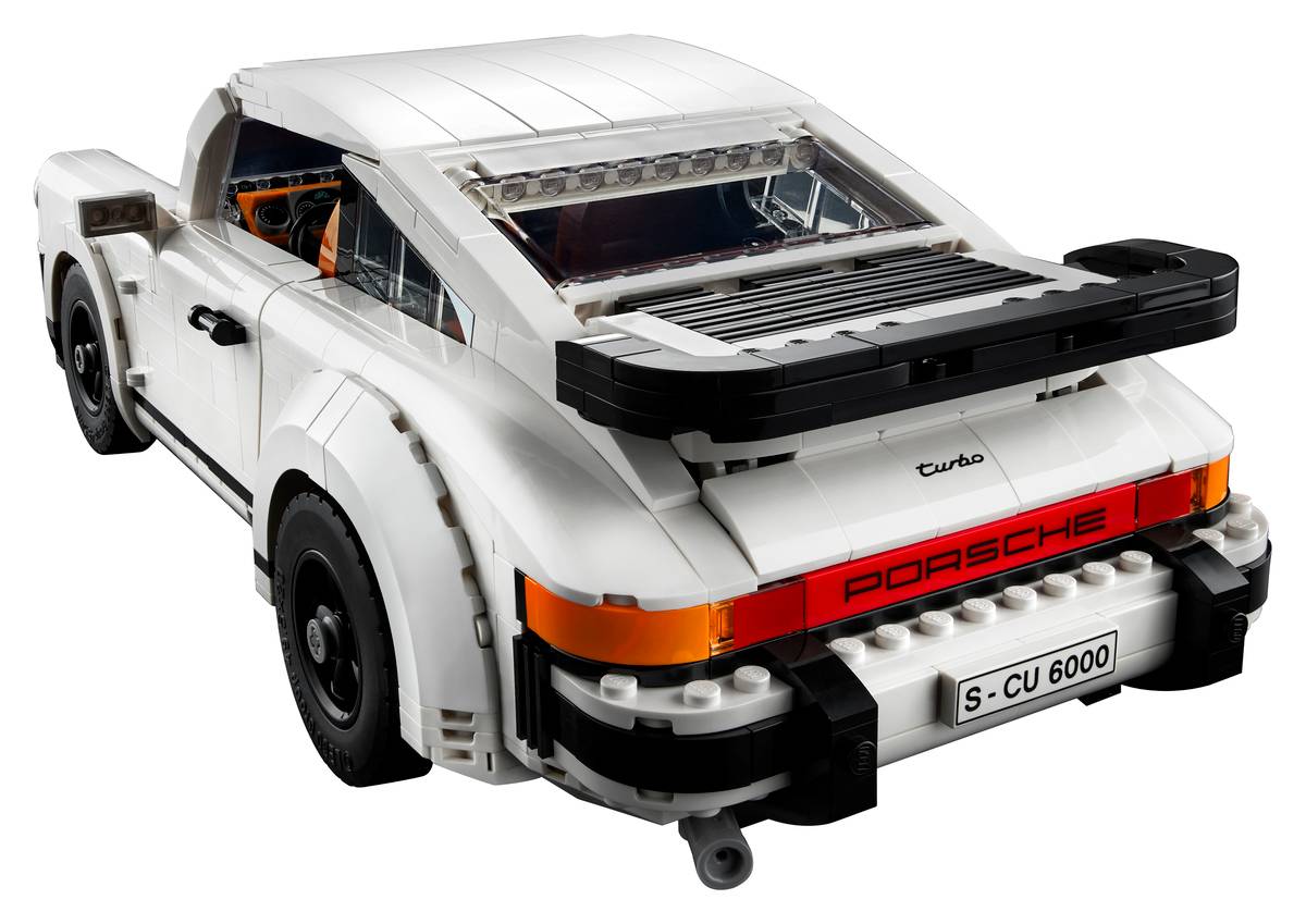 The Phenomenal LEGO Porsche 911 Turbo & Targa Replica Set | BrickmonVault - Image 3