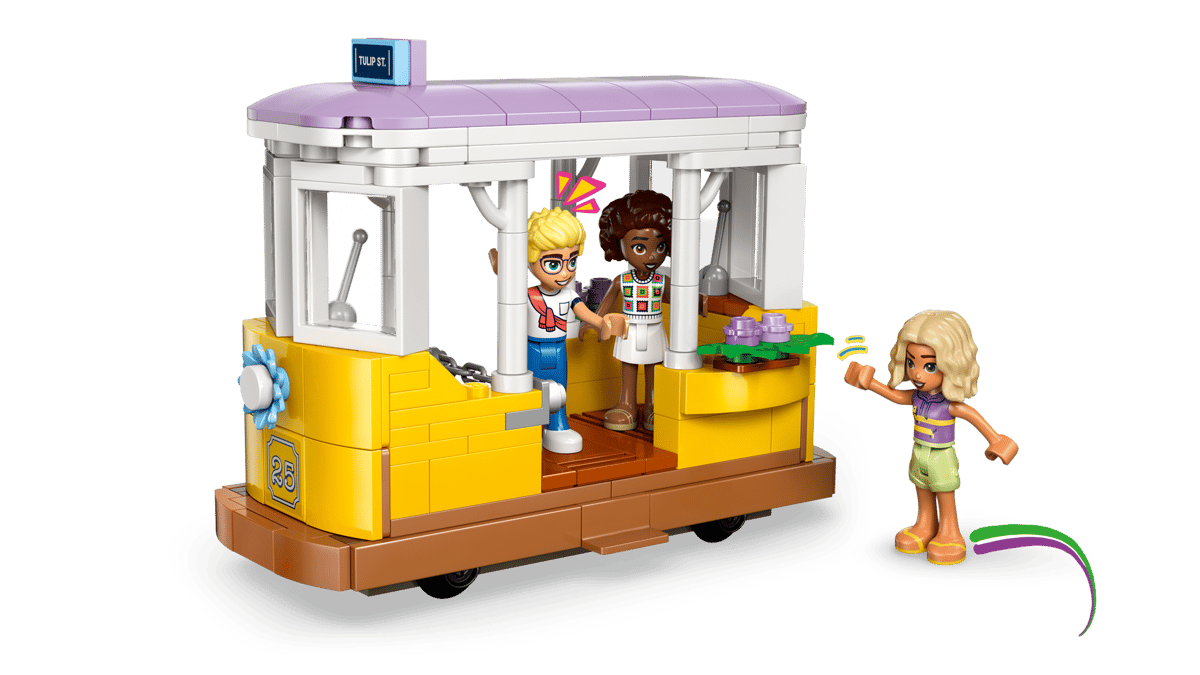 Delightful Plant Café & Flower Shop LEGO Set | BrickmonVault - Image 4