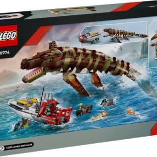 Deep Sea Threat: Apex Predator Pavilion (Premium Marine Diorama Shield) - Image 3