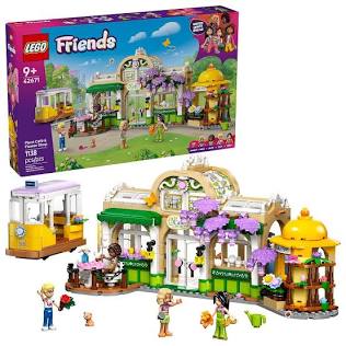Delightful Plant Café & Flower Shop LEGO Set | BrickmonVault - Image 5